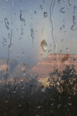 Скриншот приложения Rainbow Rainfall - №3