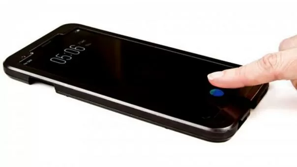 В начале 2018 года будет представлен первый смартфон с экранным сканером отпечатков пальцев