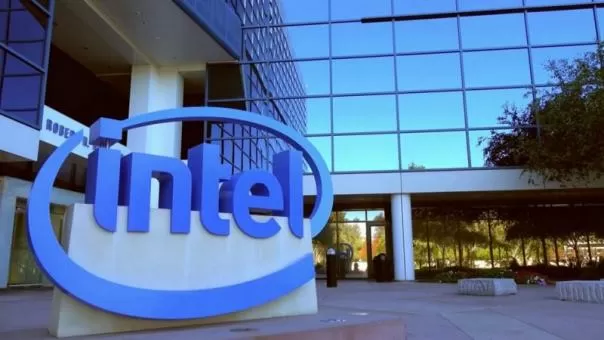 Intel остановила работу над обновлениями, устраняющими уязвимость Spectre