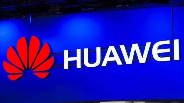 Huawei запустит свою операционную систему к осени