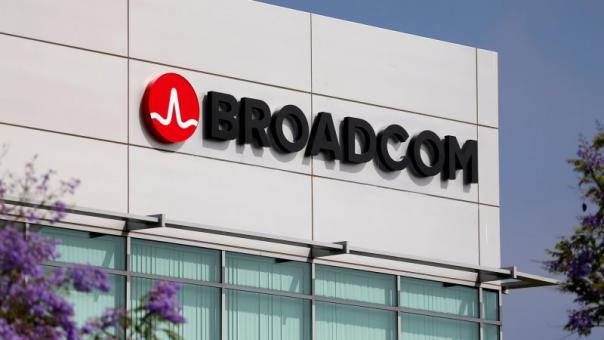 Компания Broadcom представила новый чип, который повысит точность  GPS на смартфонах